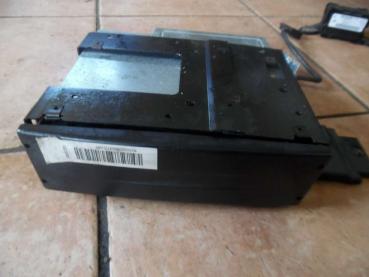 Renault Espace IV Radio Radioeinheit Verstärker 8200205833