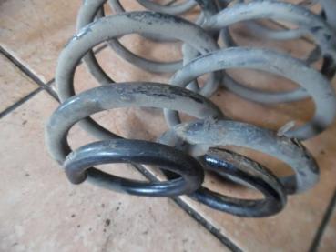 Preview: Toyota Yaris Verso Feder Fahrwerksfeder Hinten