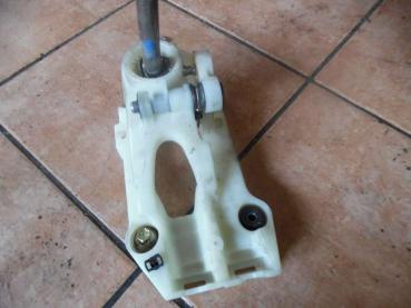 Preview: Toyota Yaris Verso Schalthebel