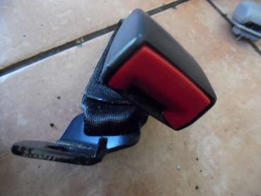 Preview: BMW 5er E61 Gurtschloss Hinten Mitte 9133665