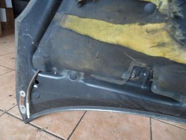 Toyota Yaris Verso Motorhaube Schwarz : 209