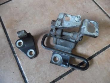 VW Golf V 1K Türscharniere Scharniere Vorne Rechts 1K0831412