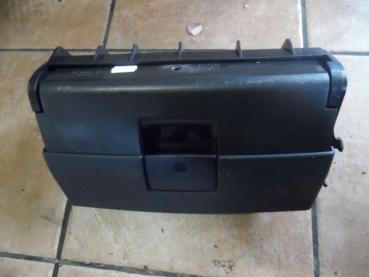 Preview: Audi A3 8P Ablagefach unter Sitz Vorne Rechts 8P0881578