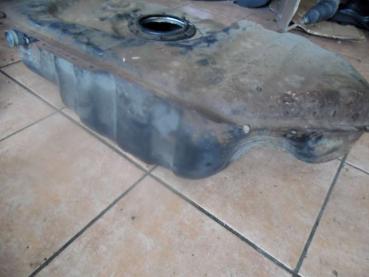 Toyota Yaris Verso Kraftstofftank Benzintank