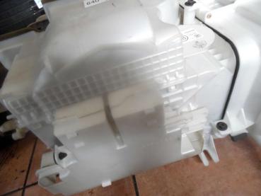 Toyota Yaris Verso Heizungskasten Gebläsekasten 87150-52110