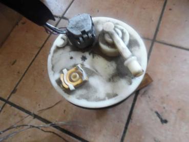 Toyota Yaris Verso Benzinpumpe Kraftstoffpumpe