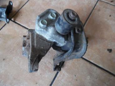 Toyota Yaris Verso Motorlager Motorhalter Rechts