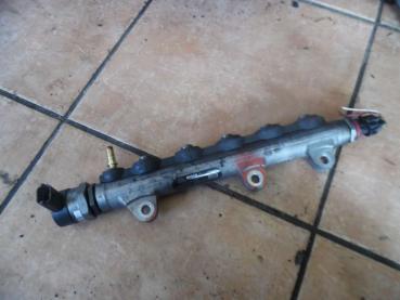Preview: Renault Koleos Y 2,0dci Einspritzleiste H8200610223