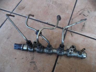 Renault Espace IV 2,2dci Einspritzleiste Kraftstoffverteiler 8200378703 0445214079