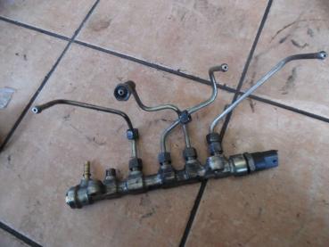 Preview: Renault Espace IV 2,2dci Einspritzleiste Kraftstoffverteiler 8200378703 0445214079