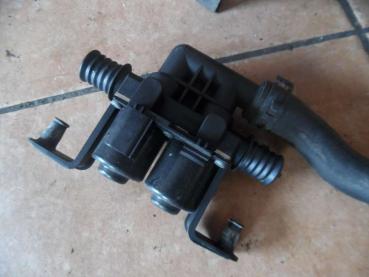 Preview: BMW 5er E61 Wasserventil Heizungsventil mit Zusatzwasserpumpe 6922647 / 6931708