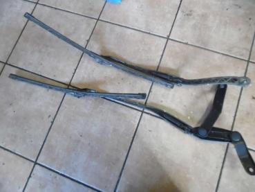 Mercedes-Benz E-Klasse W212 Scheibenwischerarm Vorne 2128201344