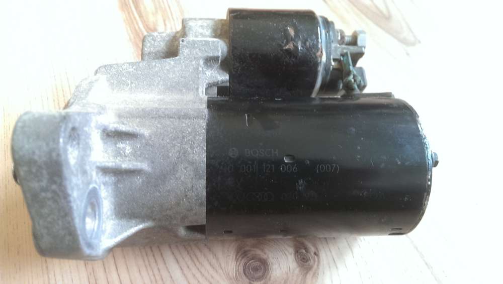 VW Golf 4 IV Anlasser Starter Bosch 001121006