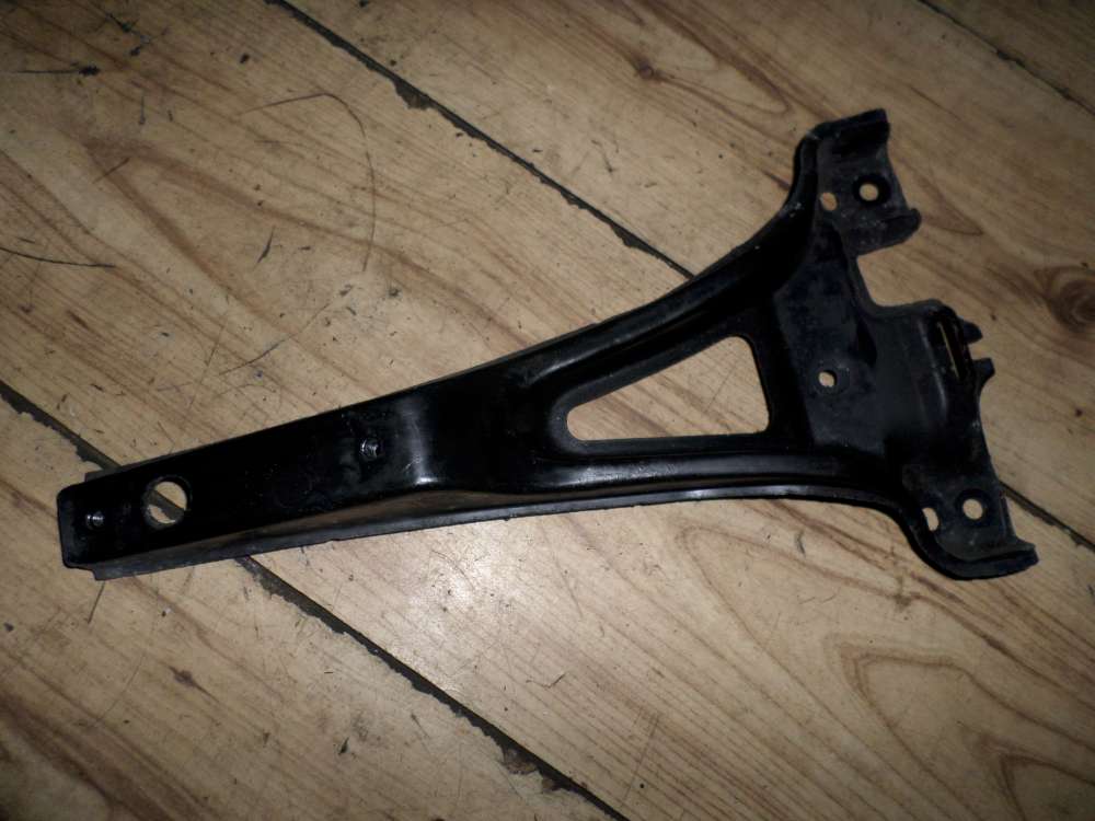 VW Golf 4 Bj:1999 Halter Frontmaske Strebe Rechts 1J0805569B