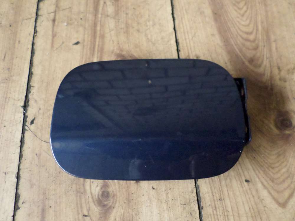 Mercedes A150 Tankklappe Tankdeckel Blau 2105849017