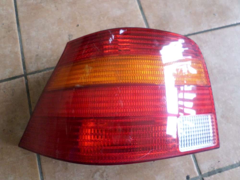 VW Golf 4 Bj 1998 Heckleuchte R?ckleuchte R?cklicht Links 1J6946096