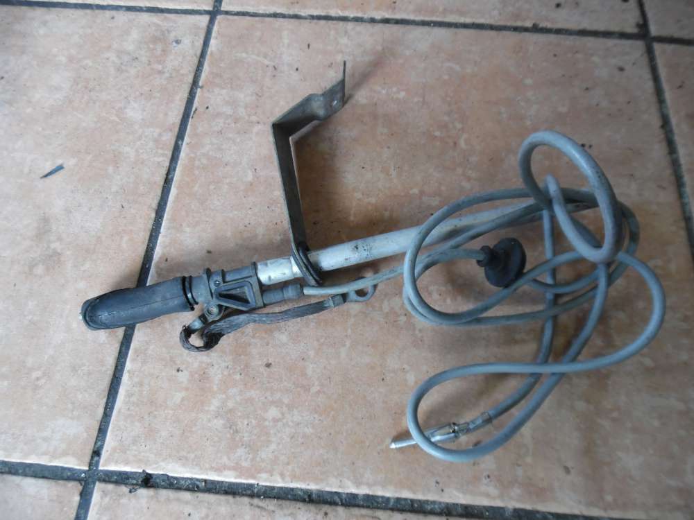 VW Golf III Antenne manuell Kotfl?gelantenne 1H0035525