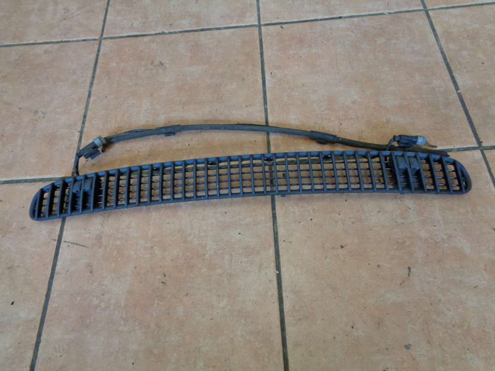 BMW 3er E46 Limousine Motorhaubengitter mit Waschwasserd?sen 51138208484