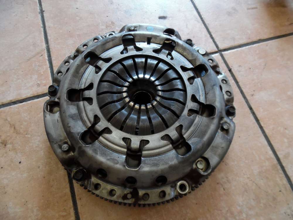 Ford Focus 1,8TDI Schwungrad Schwungscheibe Kupplung XS41-7550D1C