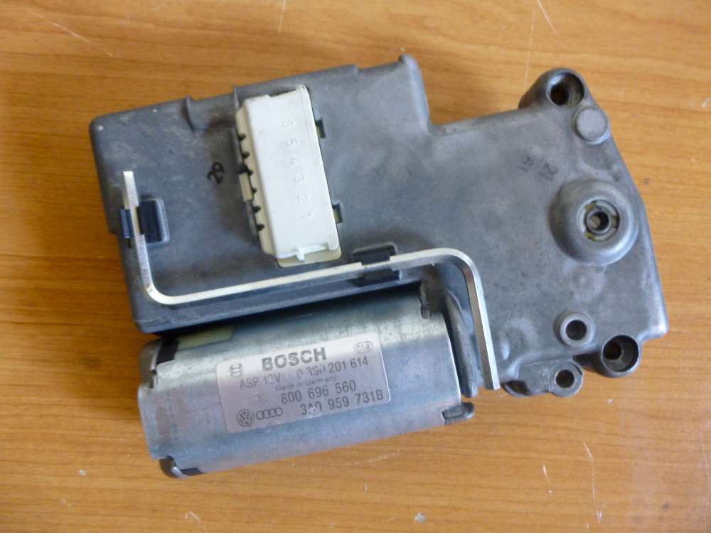 VW Golf III Schiebedachmotor BOSCH 0390201650 / 3A0959731B / 800696560