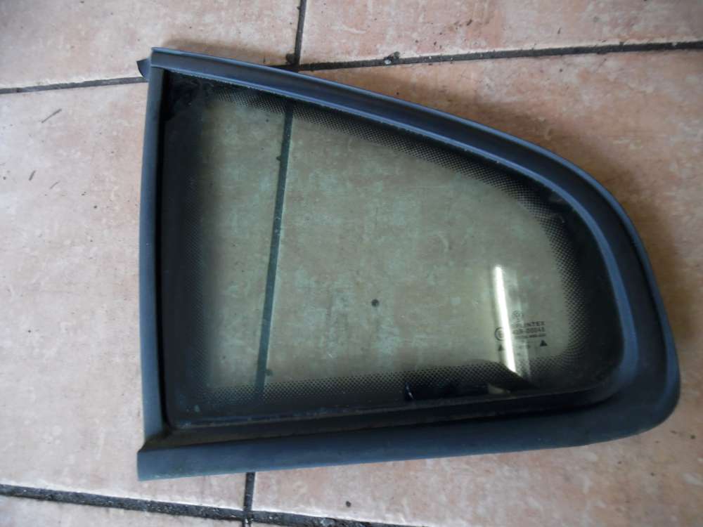 VW Passat 3B Dreieck Seitenscheibe Hinten Links 3B5845297