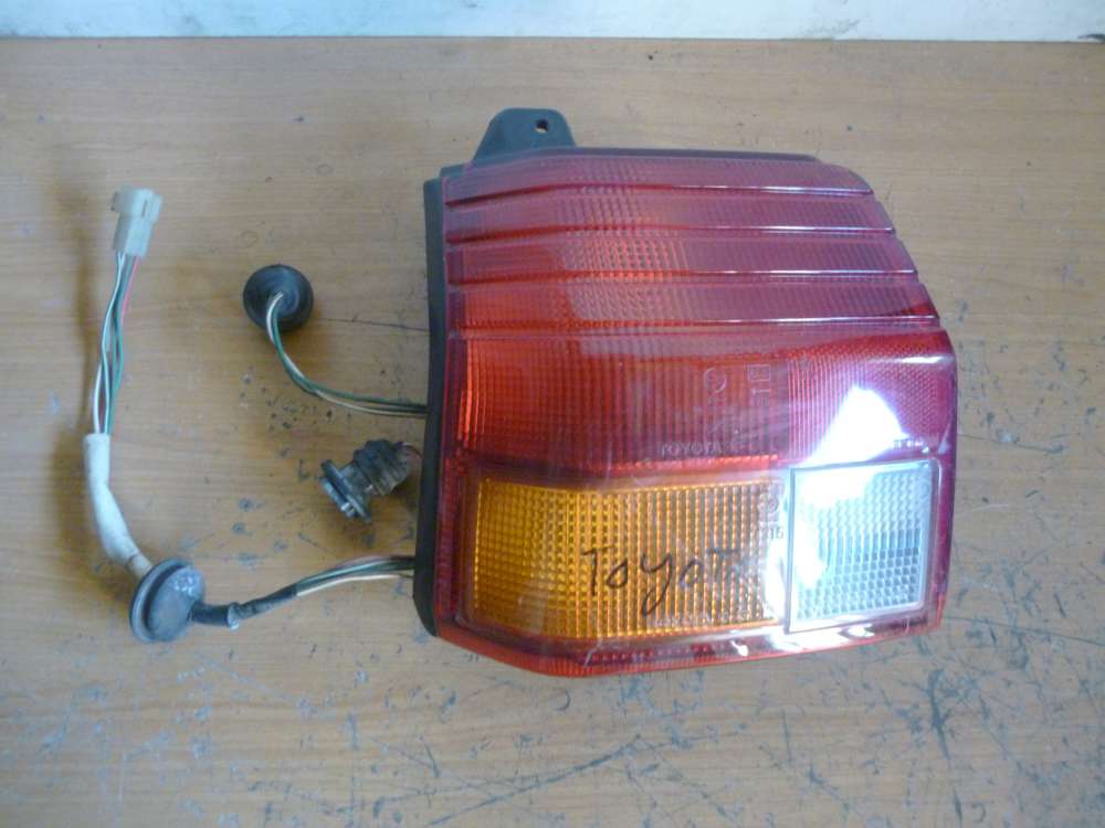 Toyota Starlet R?cklicht Heckleuchte R?ckleuchte links 7R017463