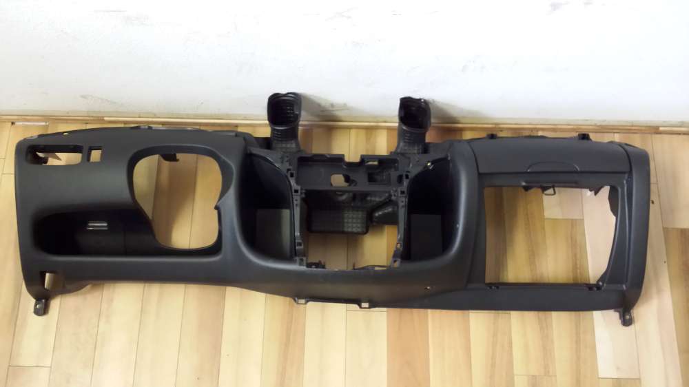 Toyota Yaris Verso Bj1999-2005 Unterteil Armaturenbrett hinten links