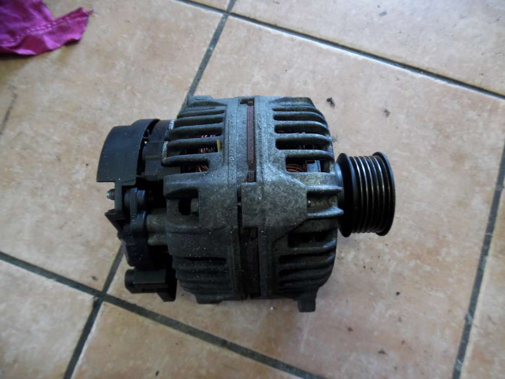 Seat Leon 1M Bj 2003 Lichtmaschine Generator Bosch 028903028