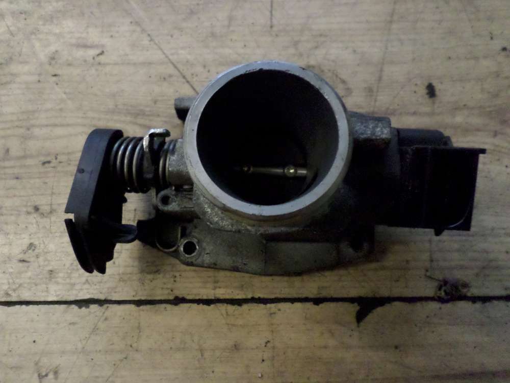 Original Ford KA BJ 1997 Drosselklappe mit Sensor 95BF9B989