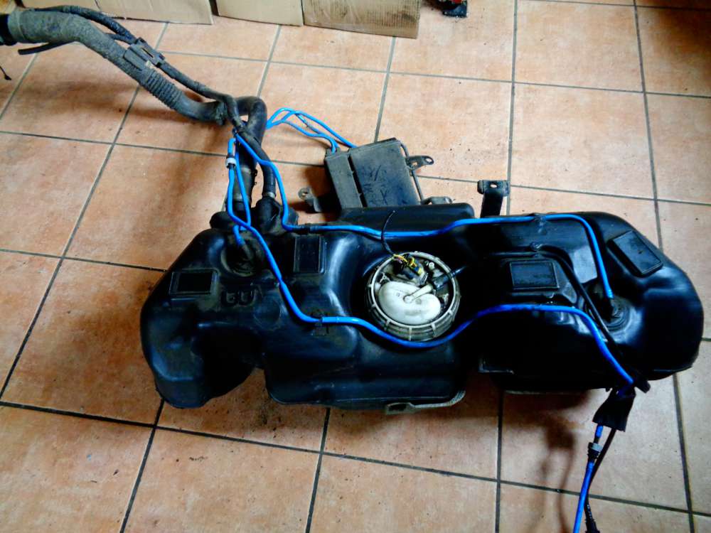 Fiat Panda 169 1,2L Kraftstoffbeh?lter mit Kraftstoffpumpe 51706595