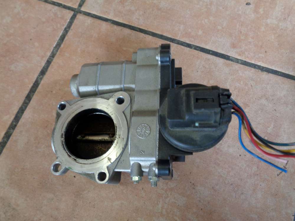 Nissan Micra III K12 Drosselklappe RME45 01C 7806