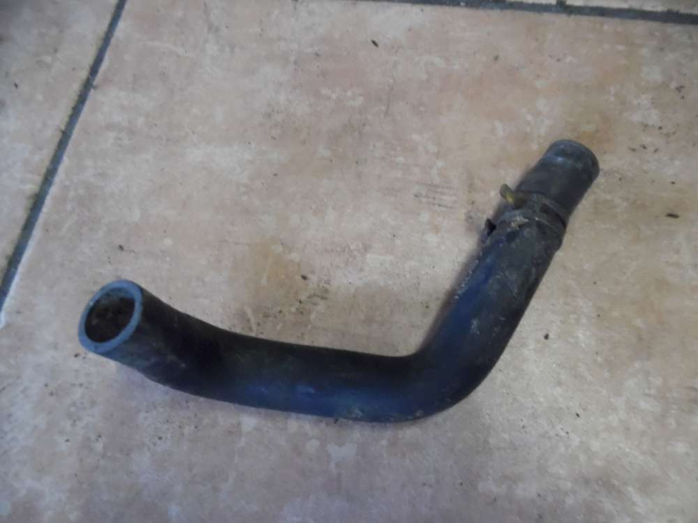 Opel Corsa C Schlauch Motorentl?ftung 9129183