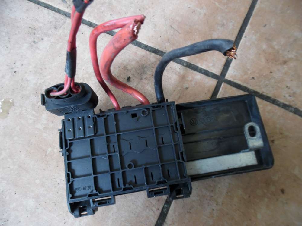 VW Golf IV Sicherungskasten Batterie Sicherung 1J0937550