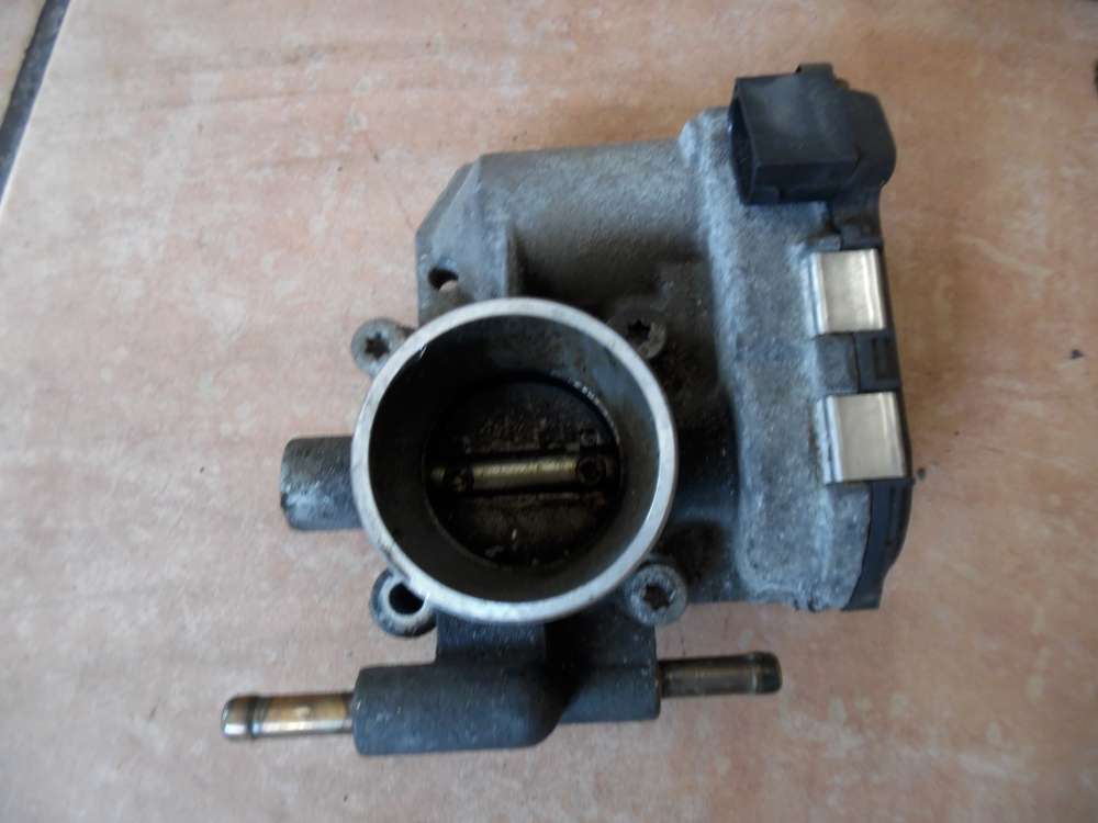 Opel Corsa D Drosselklappe 24420536 Bosch 0280750133