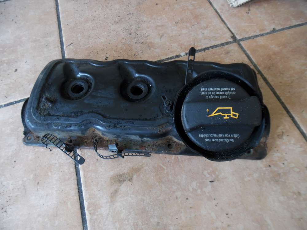 Audi A6 4B Zylinderkopfdeckel mit ?leinf?llstutzen 059103470