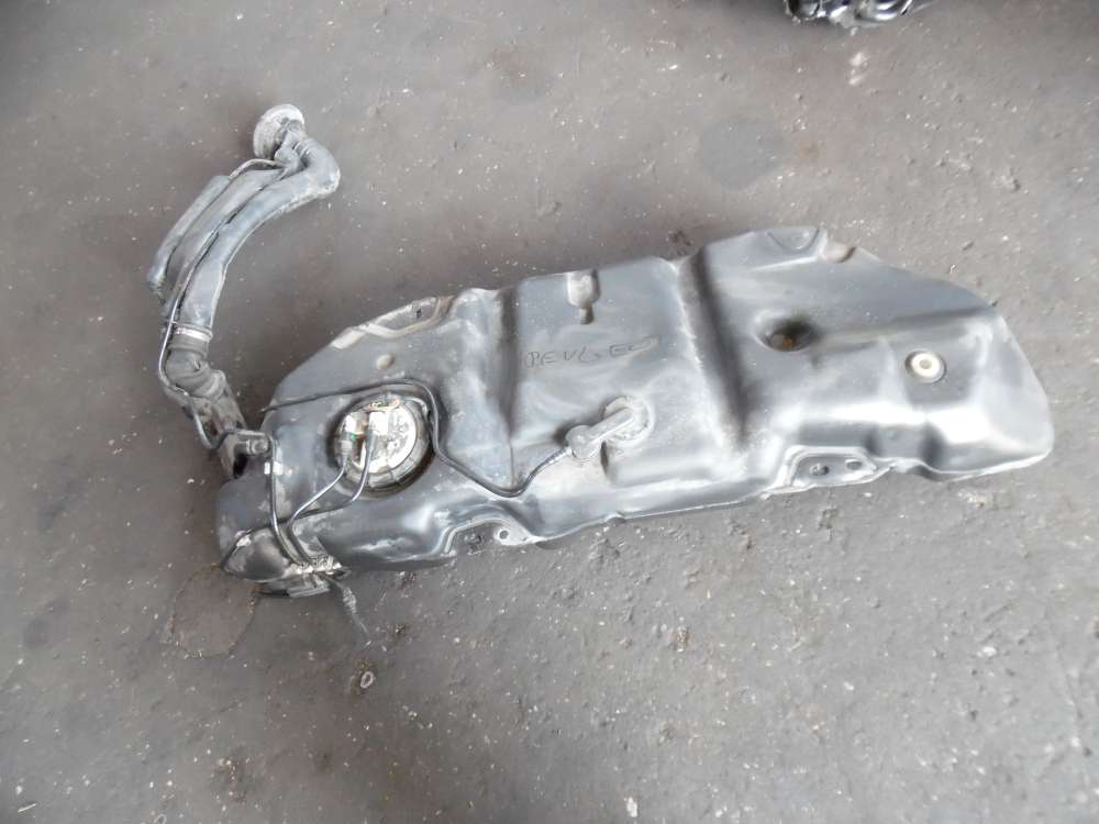 Peugeot 206 Tank Benzinpumpe kraftstofftank Einf?llstutzen 9633294680 9625548080 9625111780