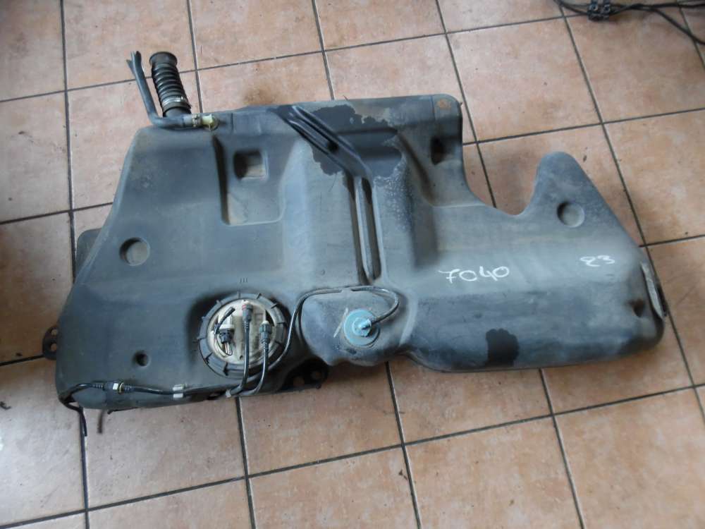 Renault Megane I Kraftstofftank Benzin mit Kraftstoffpumpe 7700432336