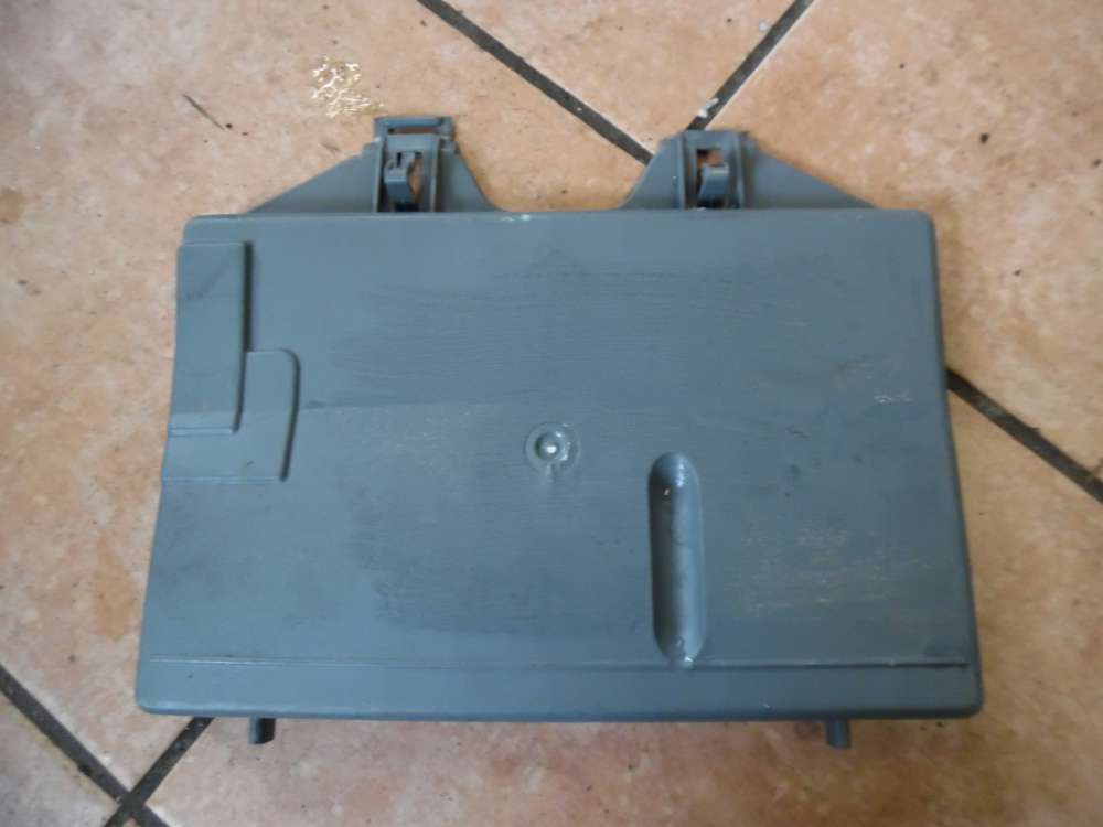 Renault Megane Scenic Deckel Abdeckung Batterie 7700845652