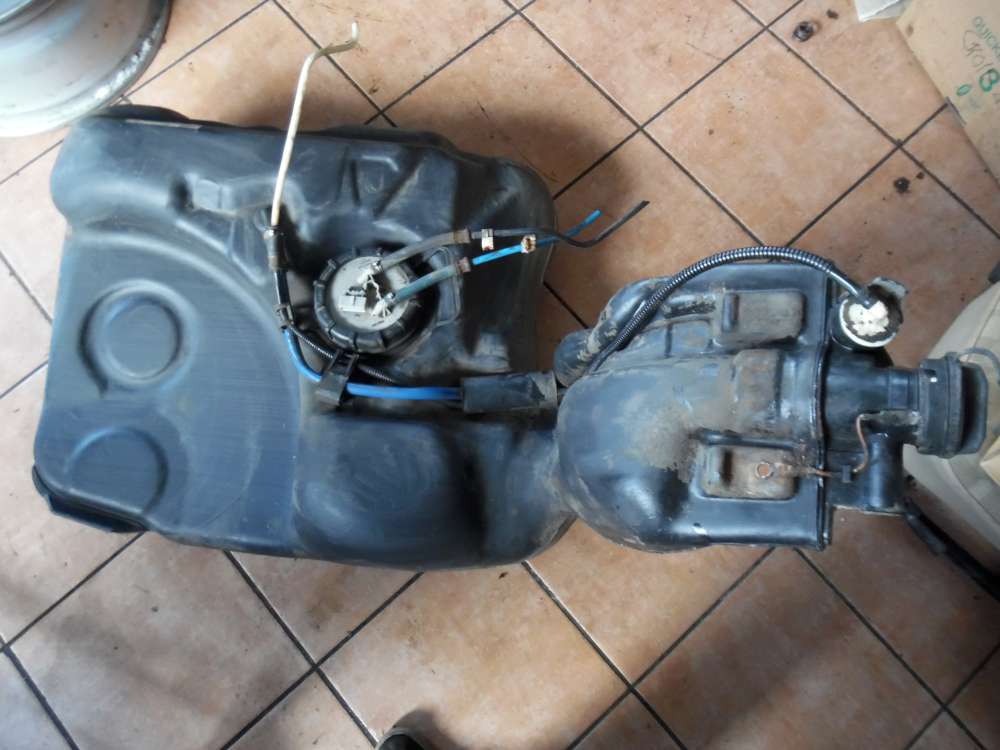 VW Golf III / IV Cabrio Kraftstofftank Tank Benzinpumpe 1H0919051 1H0201085