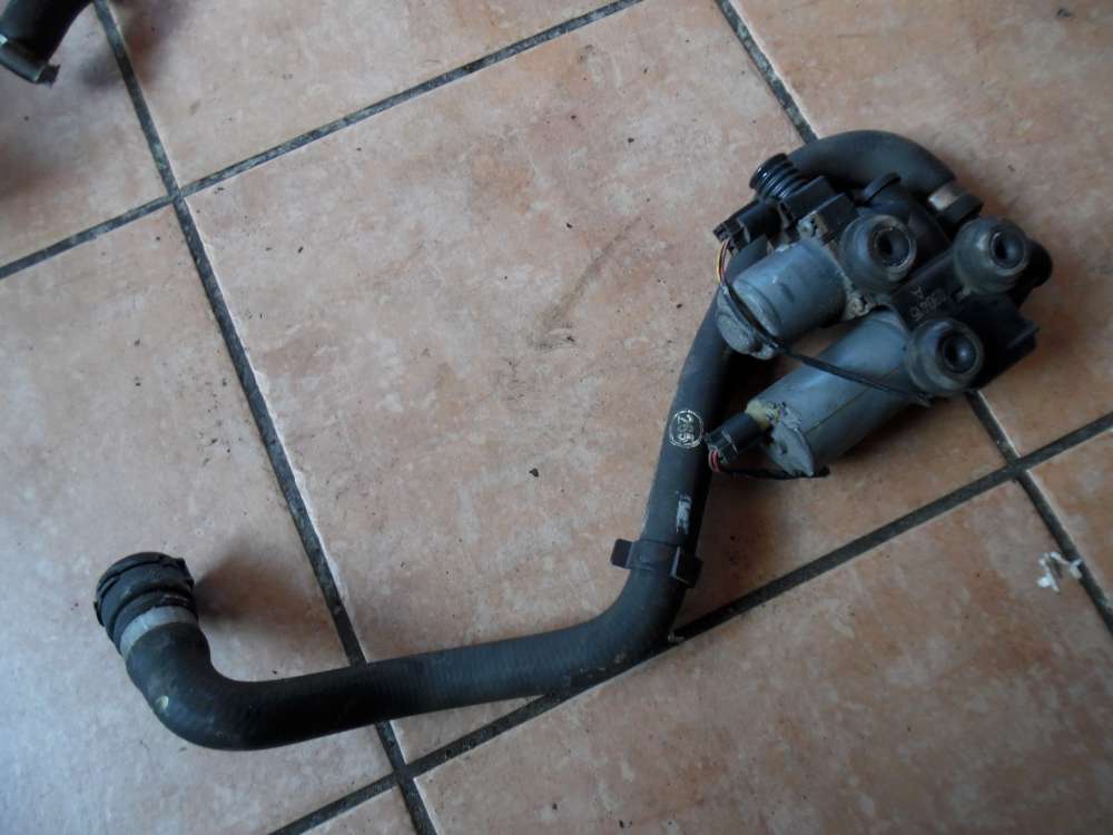 BMW E46 316ti Compact Zusatzwasserpumpe Wasserventil 8369807