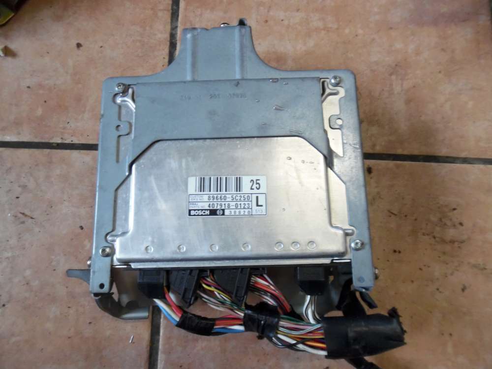 Toyota Yaris Verso P2 Motorsteuerger?t 89666-52210 0281011127