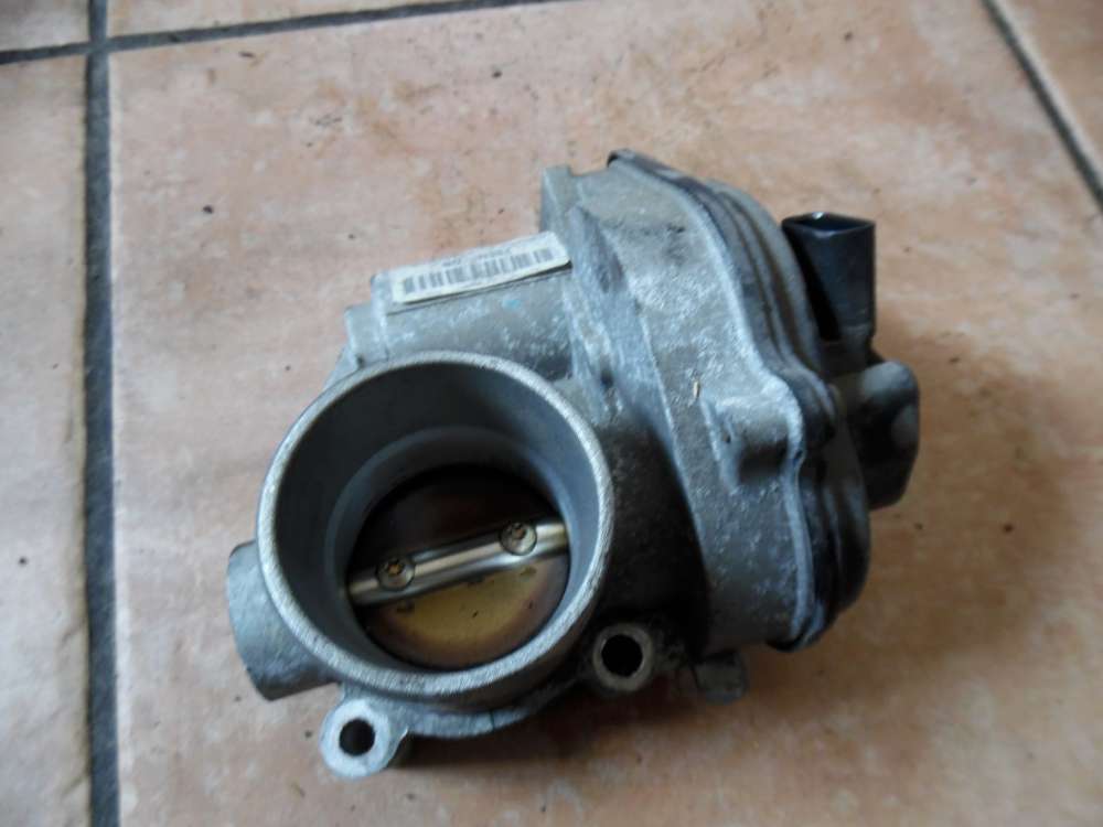 Mazda 2 DY 1,3L Drosselklappe 2S6U-DB