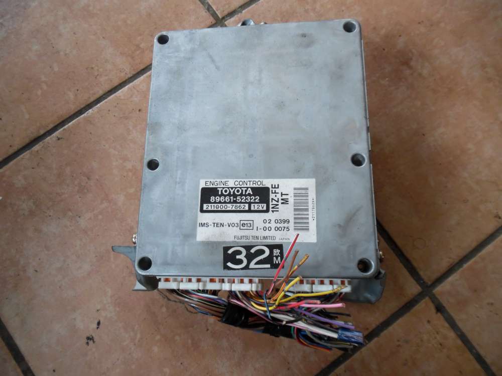 Toyota Yaris Verso Motorsteuerger?t ECU 89661-52322