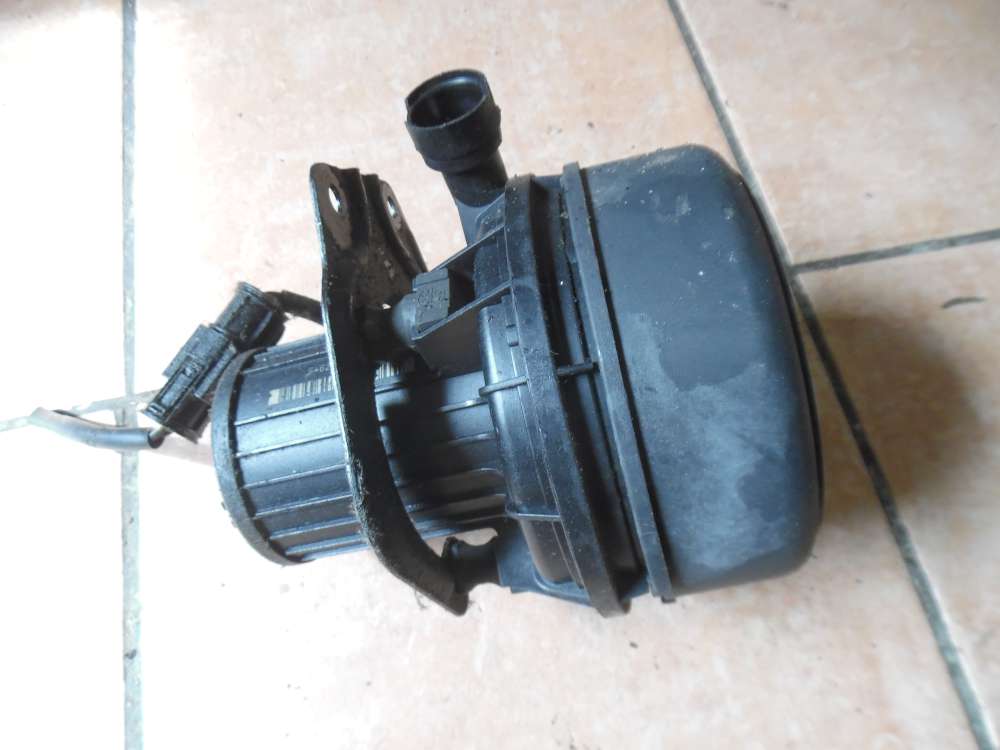 BMW E46 316ti Sekund?rluftpumpe 72812402 / 728129.22