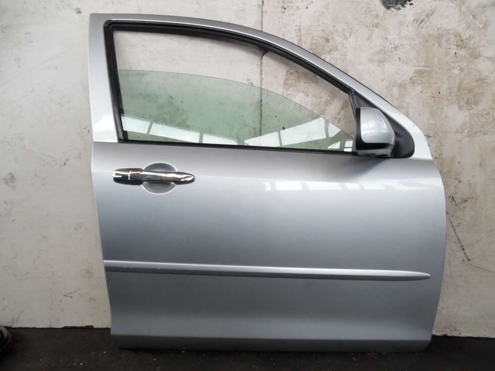 Mazda 2 DY Bj 2004 Beifahrert?r T?r Vorne Rechts Farbe: Silber