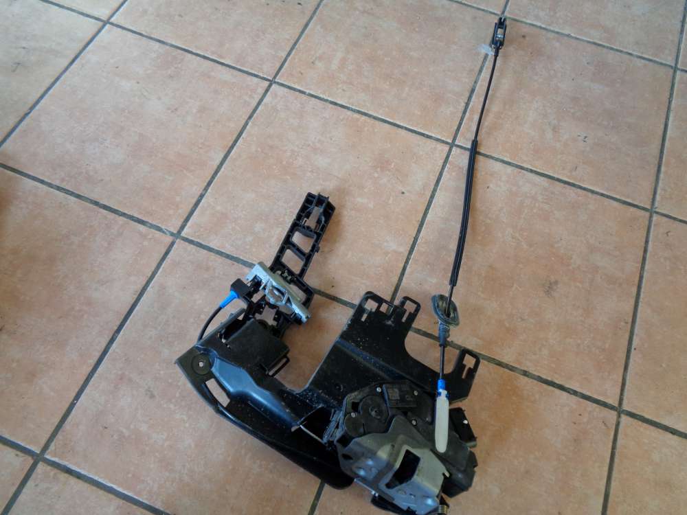 Ford Fiesta VI JA8 T?rschloss Vorne Links 8A6A-A21813-AE