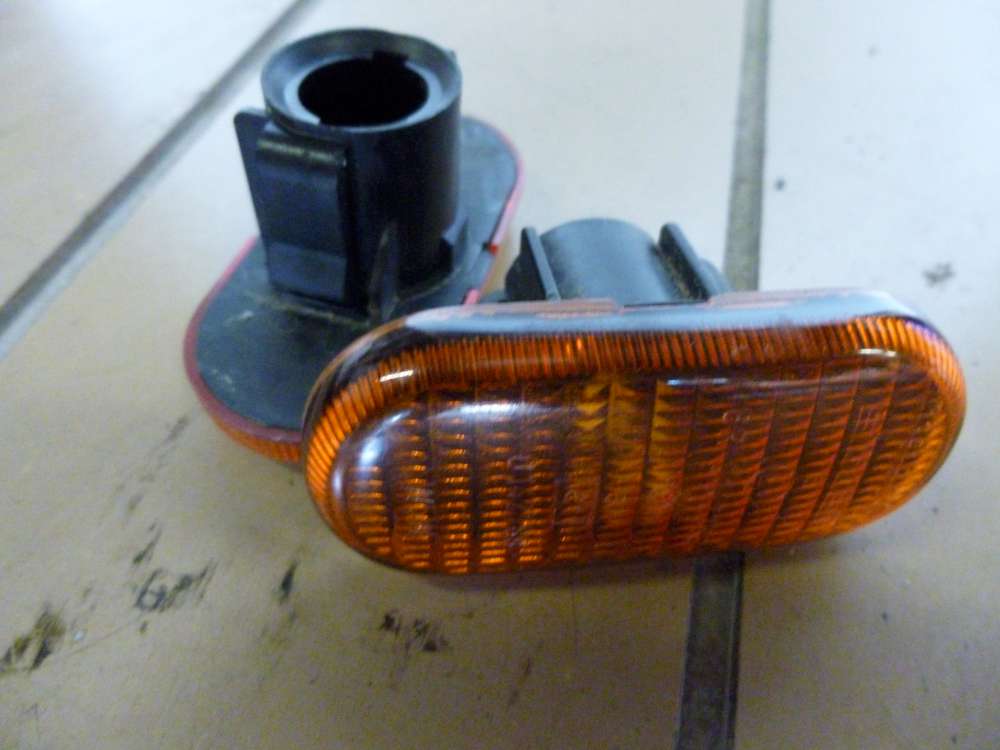 RENAULT SCENIC SEITENBLINKER GELB BLINKER LEUCHTE SIGNAL 7700822136