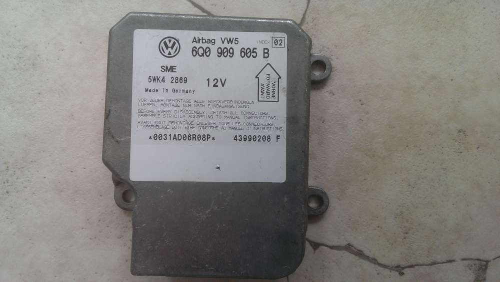 VW Passat Bj.2000 Airbagsteuerger?t Steuerger?t Airbag 6Q0909605B / 5WK4 2869