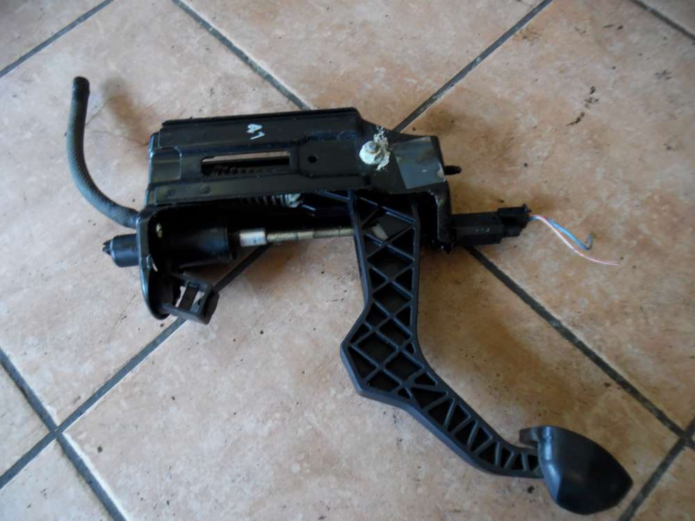 Audi A3 8L Kuplungspedal Pedal 1J1721373