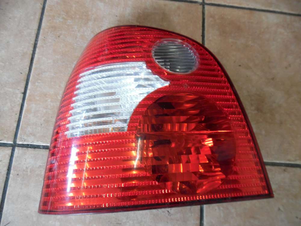 VW Polo 9N R?ckleuchte Hinten Links 6Q6945095